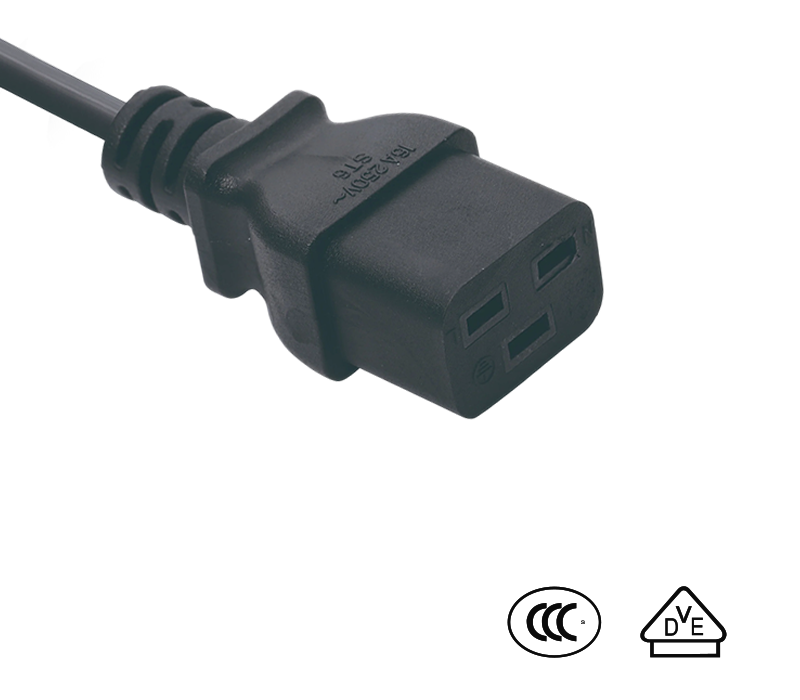 Prise femelle C19 de connecteur du CEI ST6 conforme aux normes chinoises et allemandes